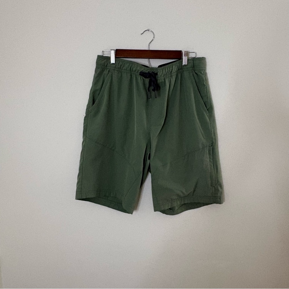 Gerry Weber Men’s Large Green Sports shorts EUC lightweight Gorpcore hiking